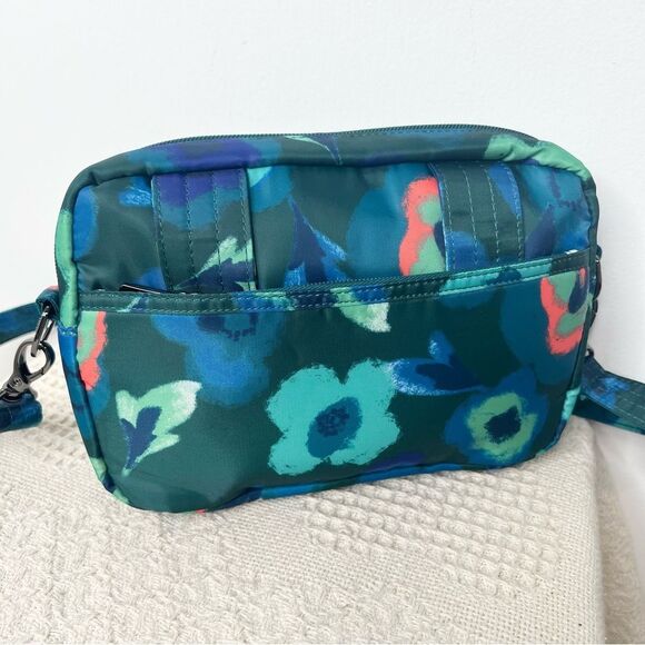 Lug Switch Convertible Crossbody in Mystic Bloom Forest RFID protection - Picture 8 of 12